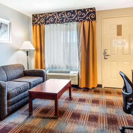 Quality Inn Airport I-240 Мемфис Экстерьер фото
