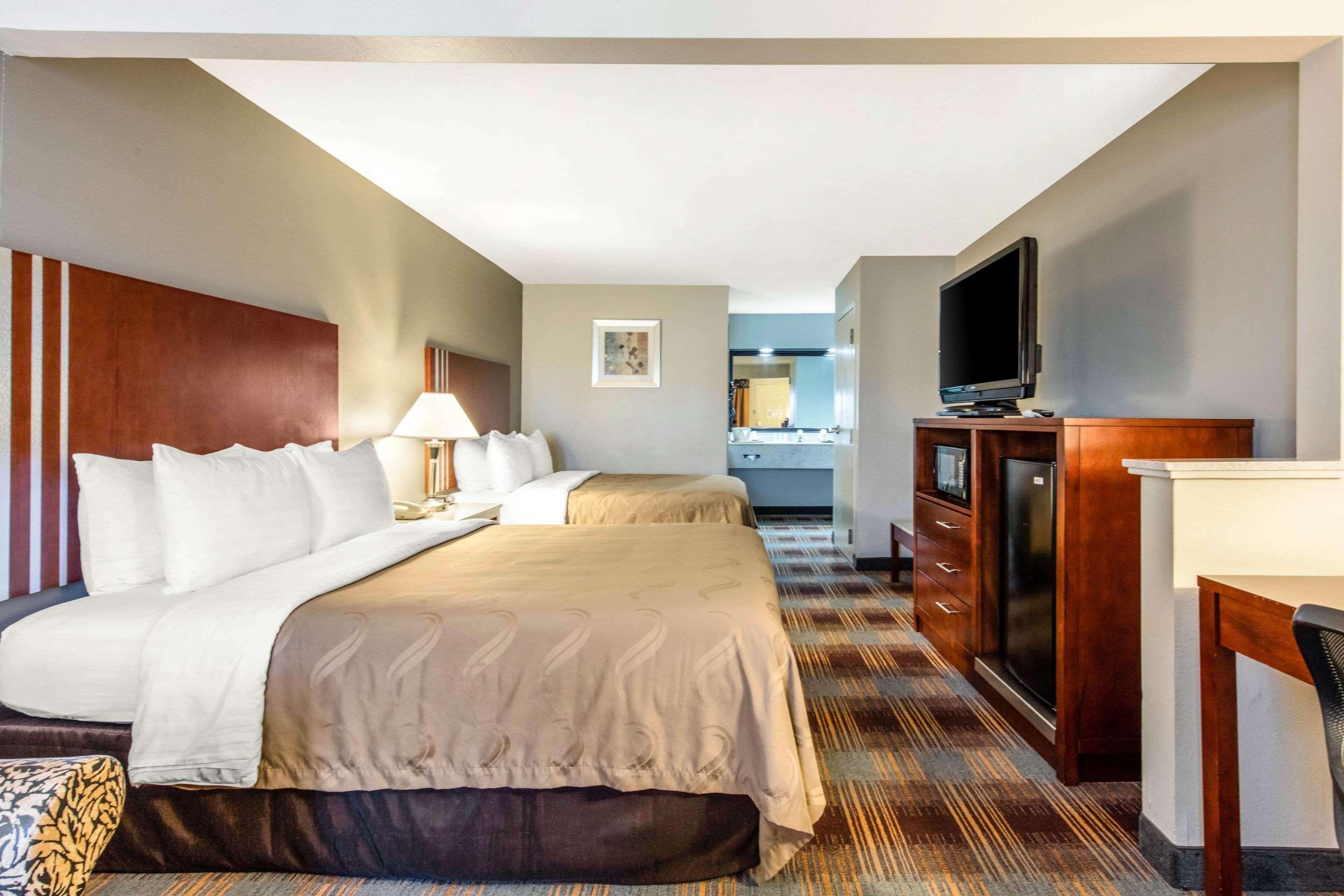 Quality Inn Airport I-240 Мемфис Экстерьер фото