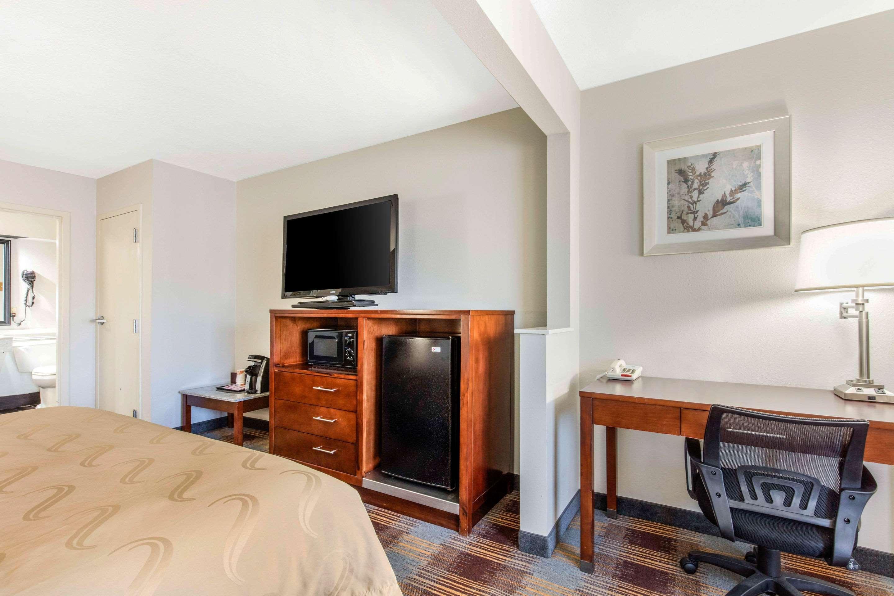 Quality Inn Airport I-240 Мемфис Экстерьер фото
