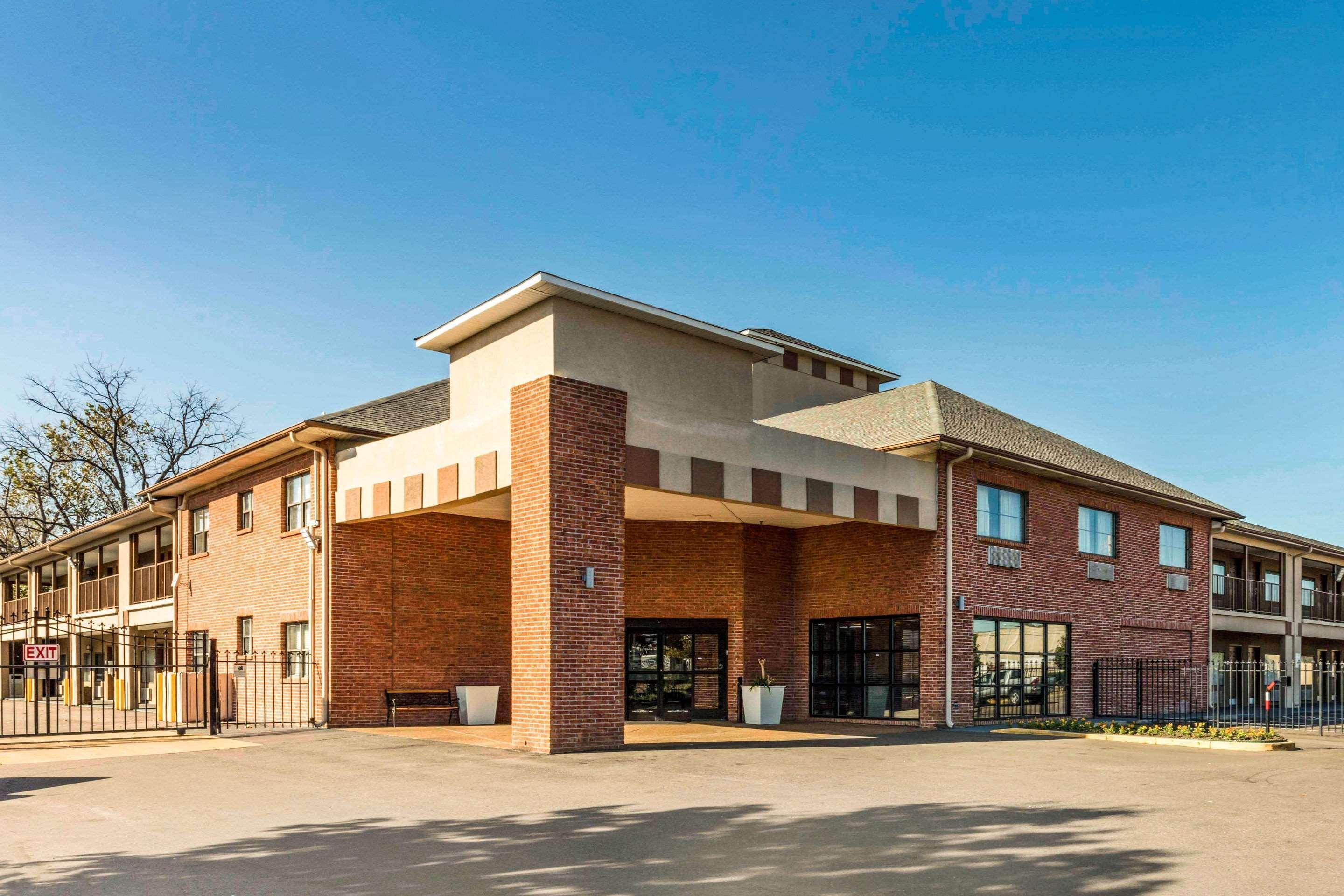 Quality Inn Airport I-240 Мемфис Экстерьер фото