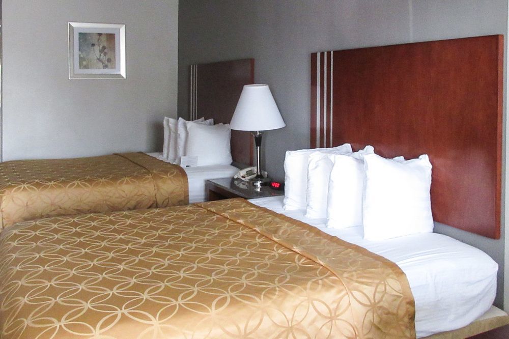 Quality Inn Airport I-240 Мемфис Экстерьер фото